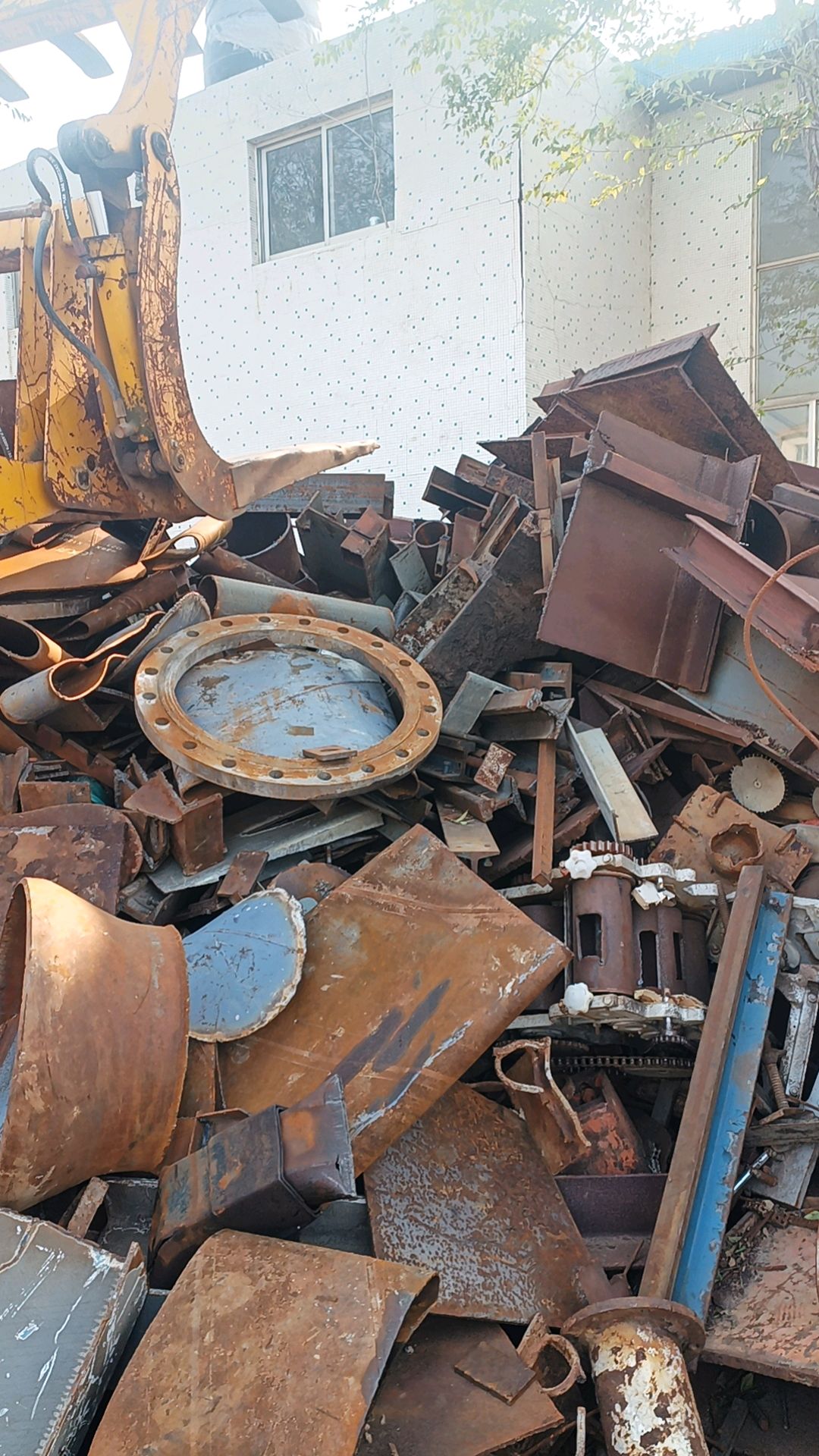 威海废旧物资回收 绿色循环与资源再生的实践